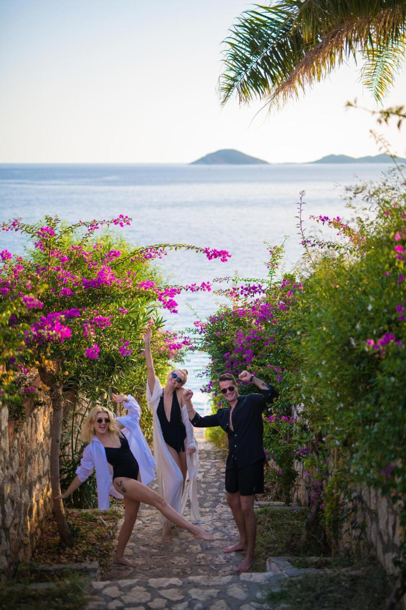 Beachfront White Villa With Private Swimming Pool Kalkan Exteriör bild